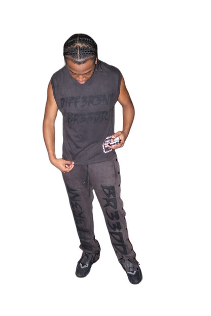 BLACK (AINT OUT DRESSING ME) SET